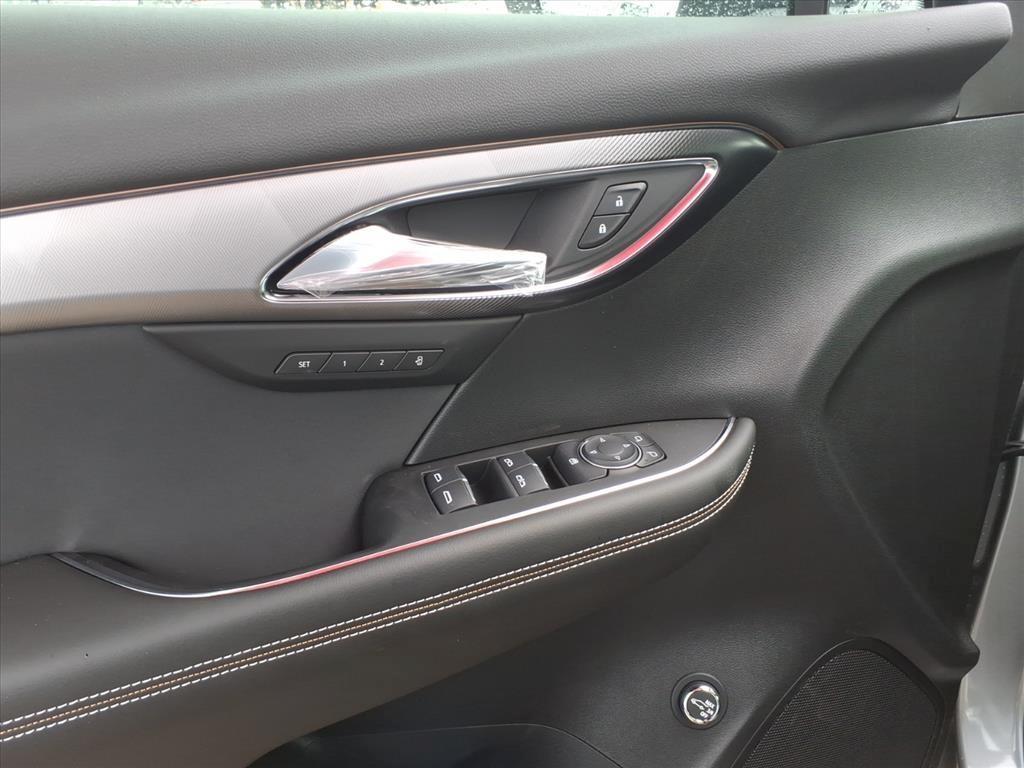 new 2025 Buick Envision car, priced at $38,240