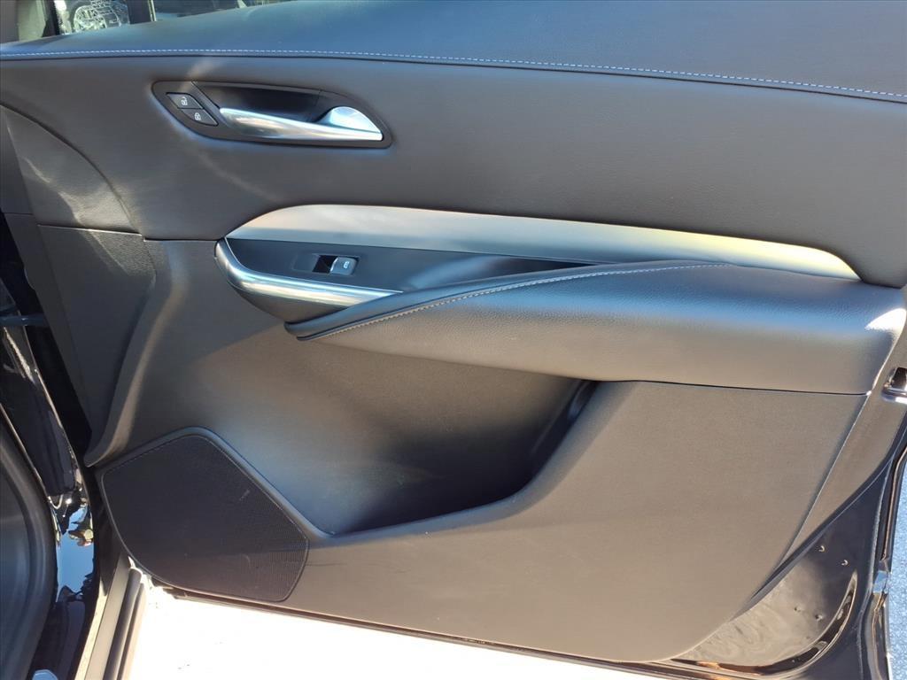 used 2022 Cadillac XT4 car, priced at $26,987