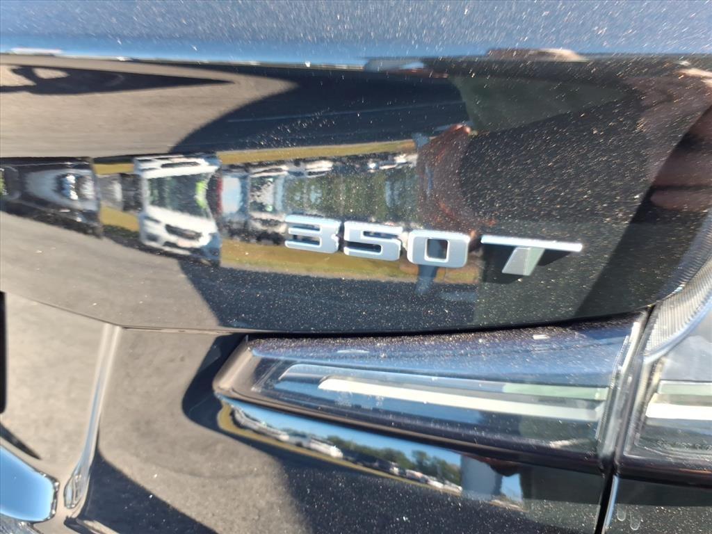 used 2022 Cadillac XT4 car, priced at $26,987