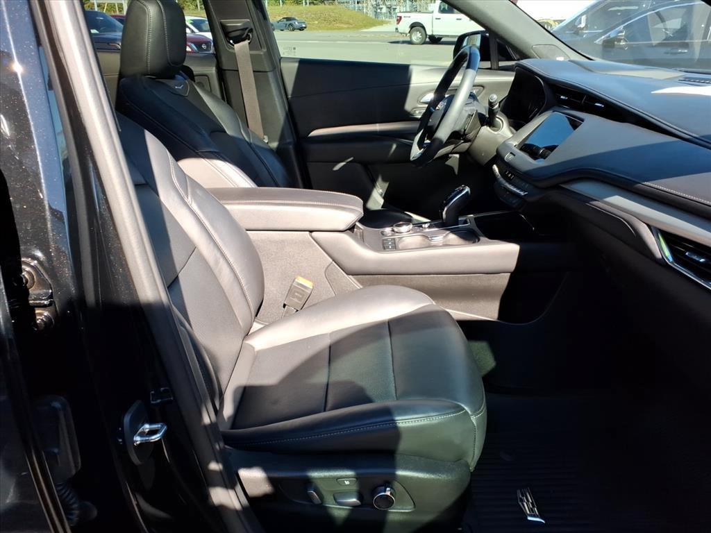 used 2022 Cadillac XT4 car, priced at $26,987