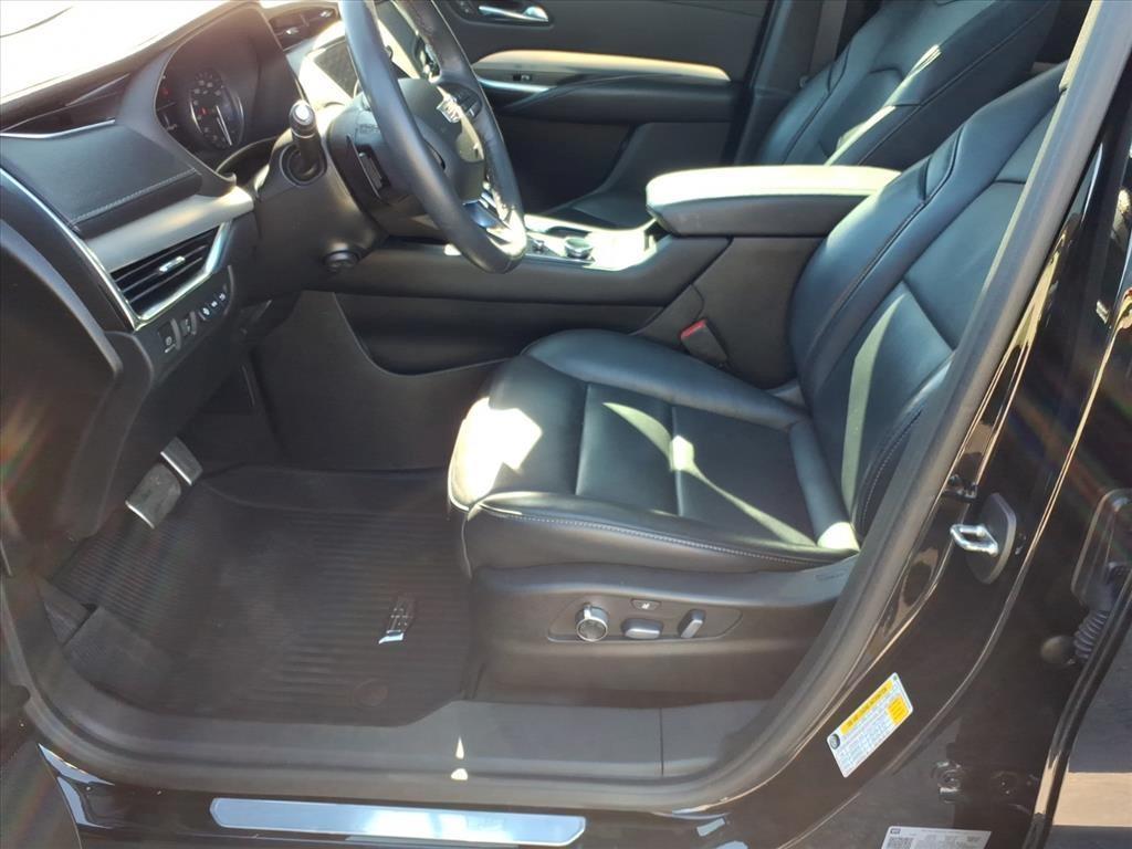 used 2022 Cadillac XT4 car, priced at $26,987