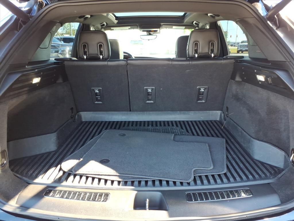 used 2022 Cadillac XT4 car, priced at $26,987