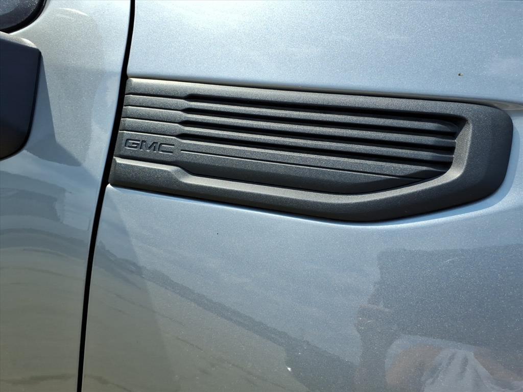 new 2025 GMC Sierra 1500 car, priced at $36,425