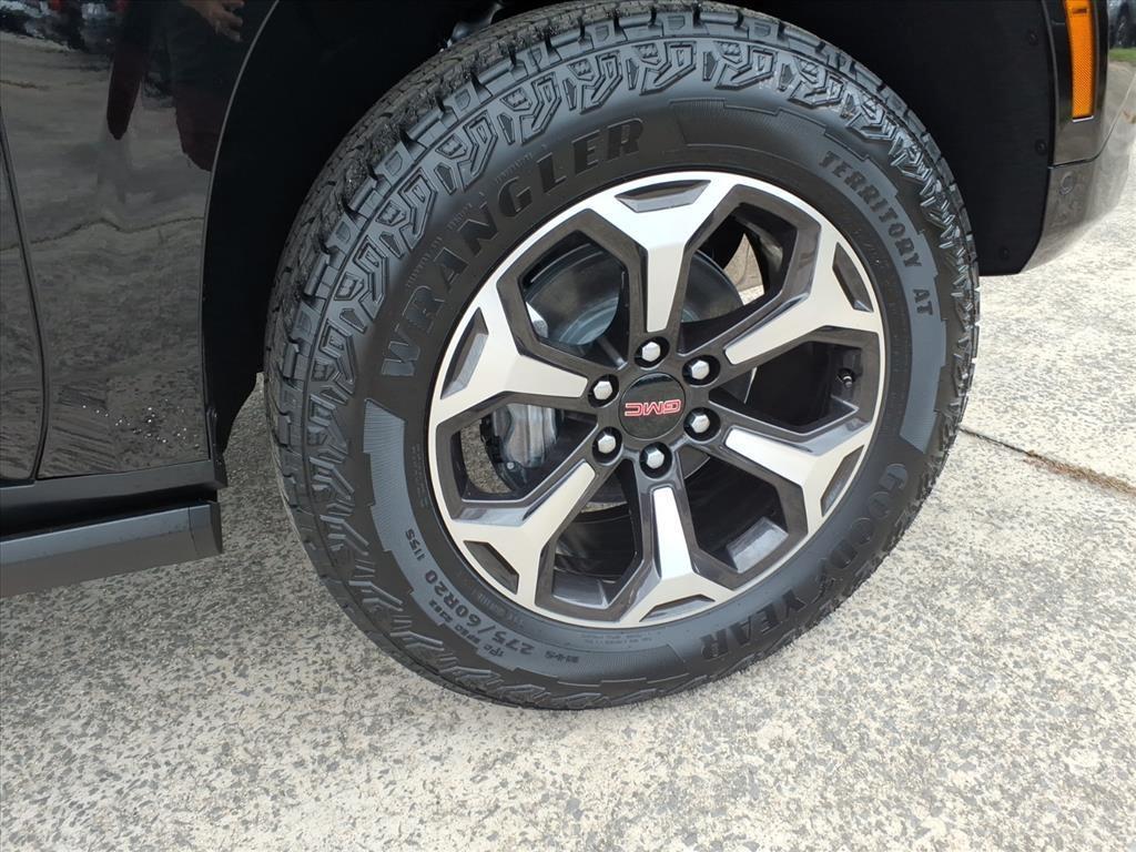 new 2025 GMC Yukon car, priced at $96,590