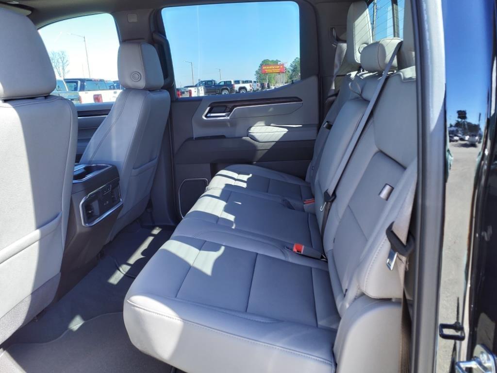 new 2025 GMC Sierra 1500 car, priced at $56,220