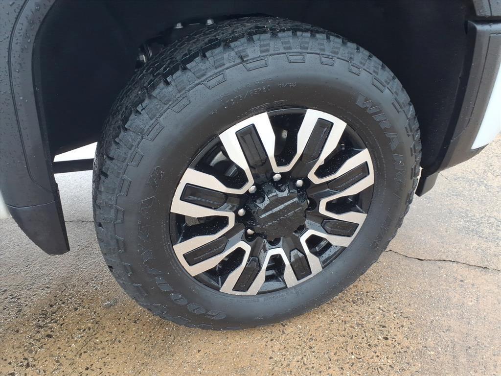 used 2024 GMC Sierra 2500 car, priced at $74,997