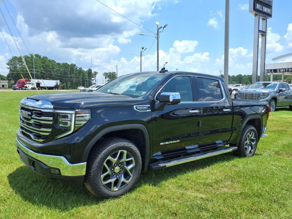 new 2025 GMC Sierra 1500 car, priced at $55,770