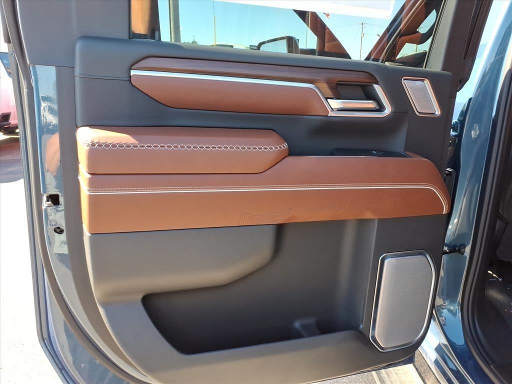 new 2026 GMC Sierra 2500 car, priced at $91,762