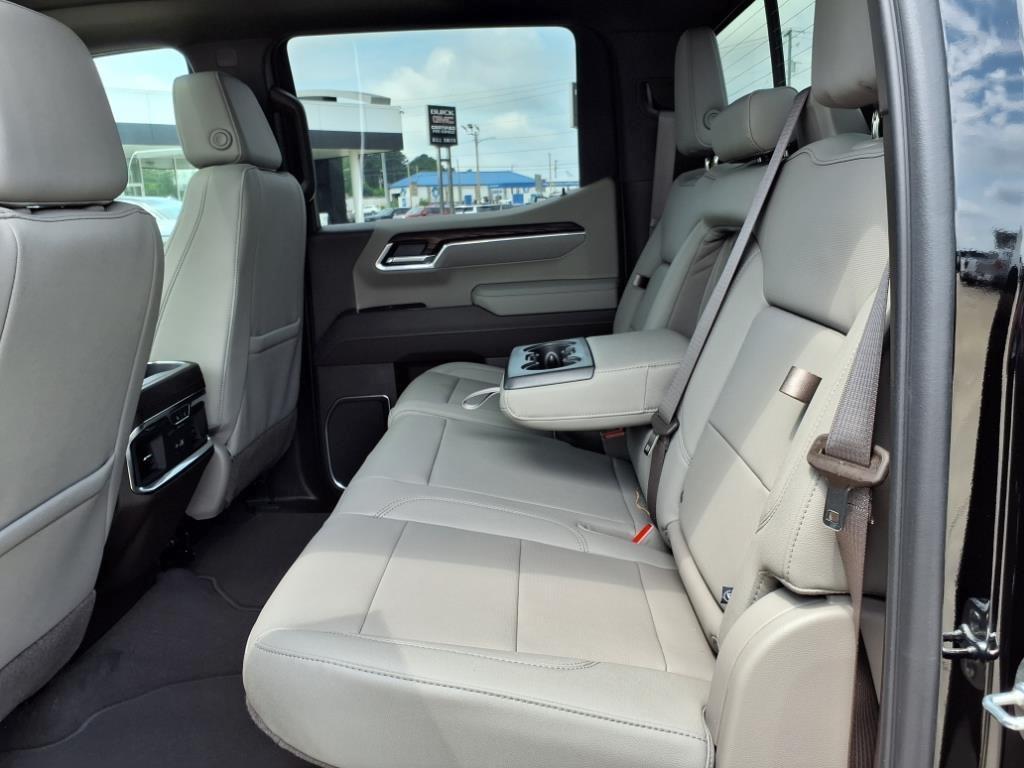 new 2025 GMC Sierra 1500 car, priced at $55,270