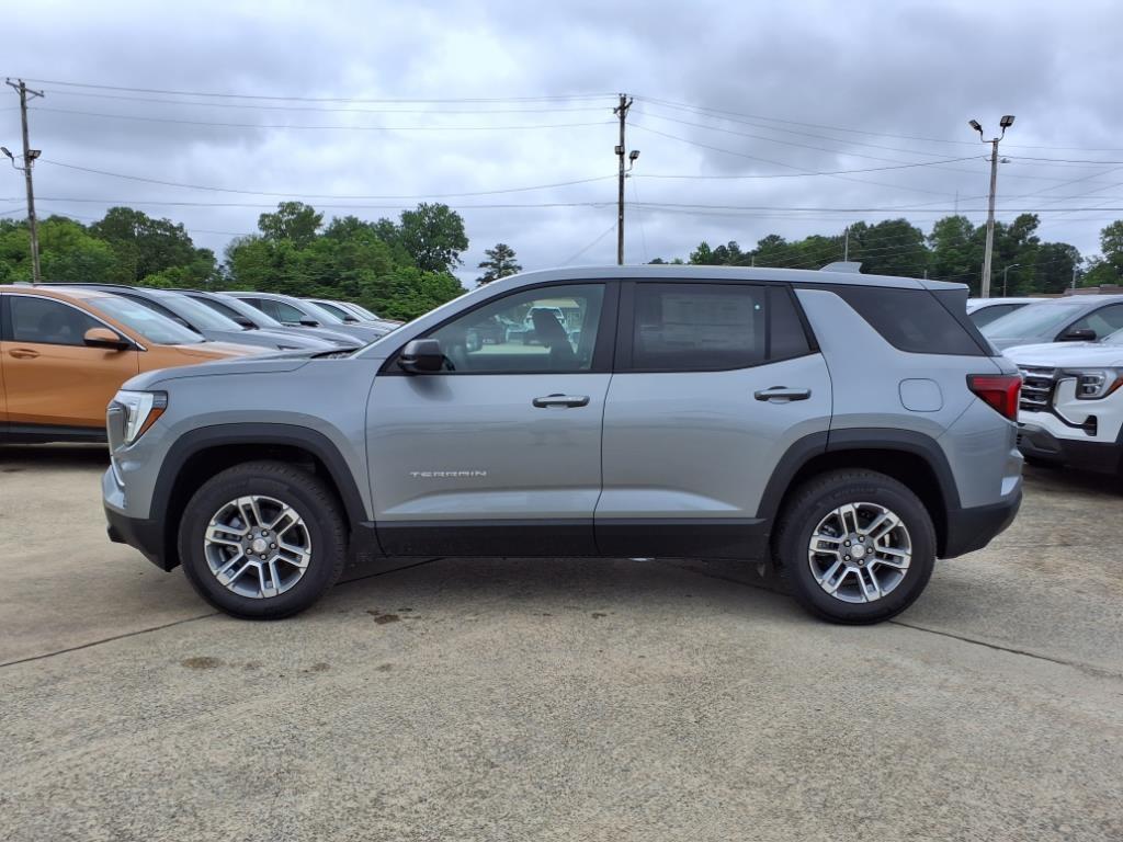 new 2025 GMC Terrain car, priced at $32,140
