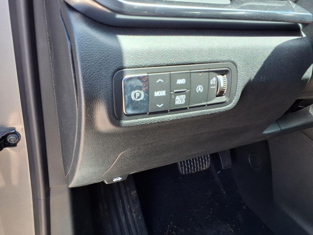 new 2025 GMC Terrain car, priced at $32,140