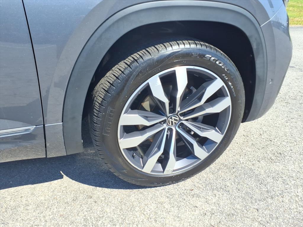 used 2022 Volkswagen Atlas car, priced at $32,473