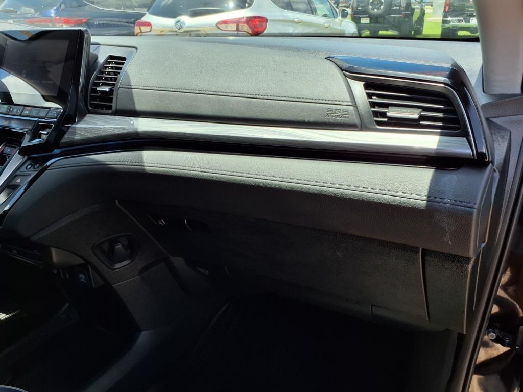 used 2023 Honda Odyssey car, priced at $45,897