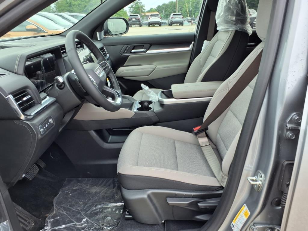 new 2025 GMC Terrain car, priced at $30,390