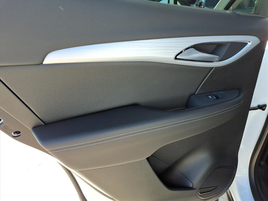 new 2025 Buick Envision car, priced at $45,195