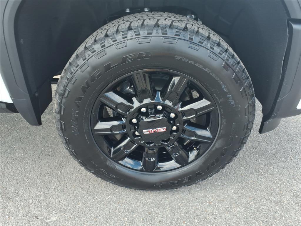new 2026 GMC Sierra 2500 car, priced at $89,260