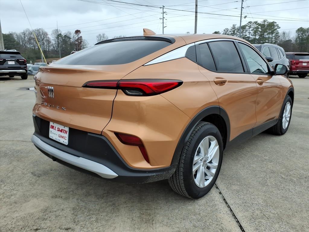 new 2025 Buick Envista car, priced at $22,935
