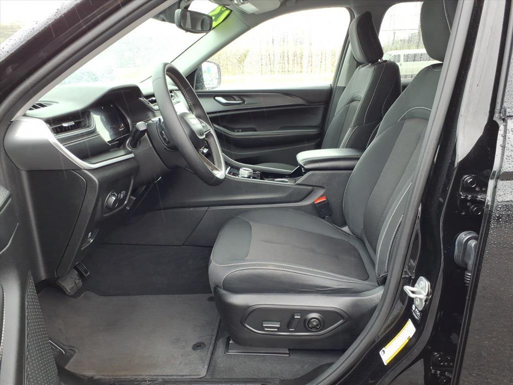 used 2023 Jeep Grand Cherokee car, priced at $24,967