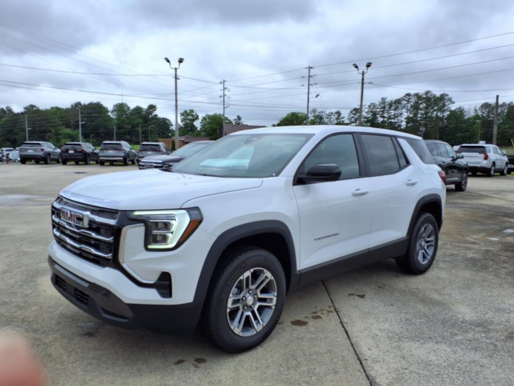 new 2025 GMC Terrain car, priced at $29,895