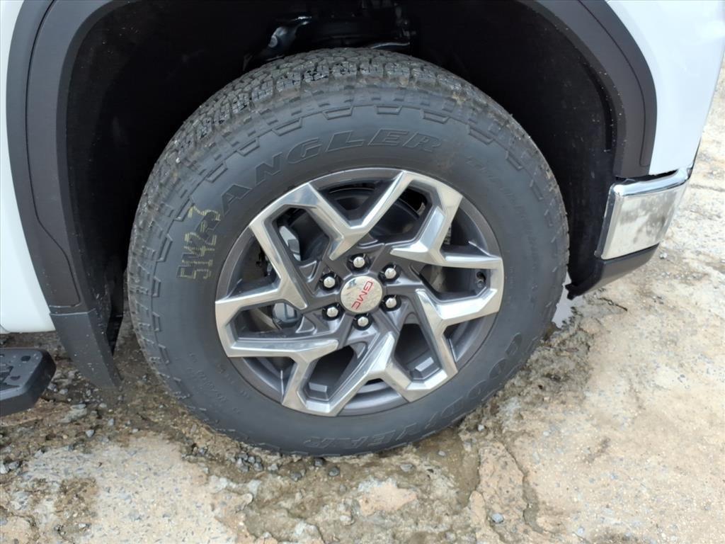 new 2026 GMC Sierra 1500 car, priced at $57,925