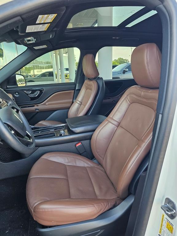used 2023 Lincoln Aviator car