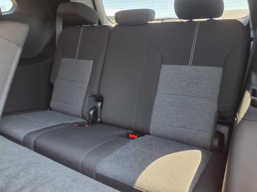 new 2025 GMC Acadia car, priced at $39,040