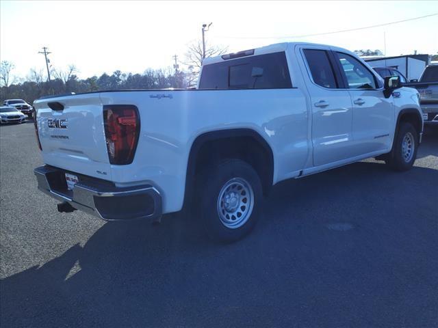 new 2025 GMC Sierra 1500 car, priced at $45,795