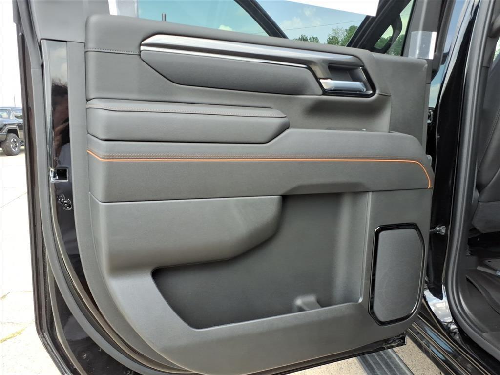 new 2025 GMC Sierra 2500 car, priced at $81,255