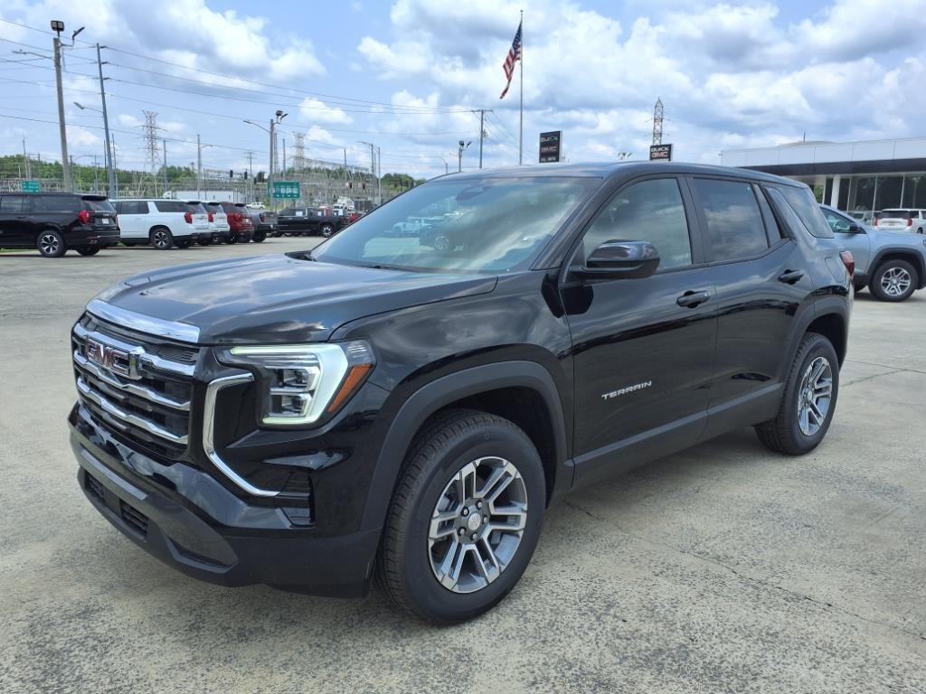 new 2025 GMC Terrain car, priced at $32,140