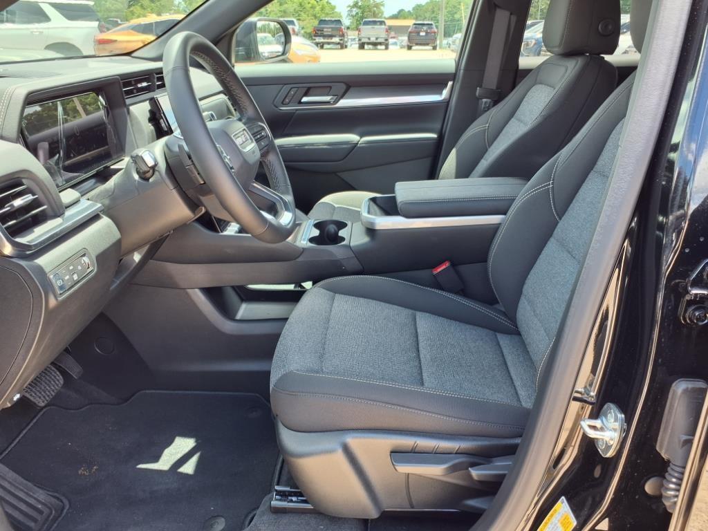 new 2025 GMC Terrain car, priced at $32,140
