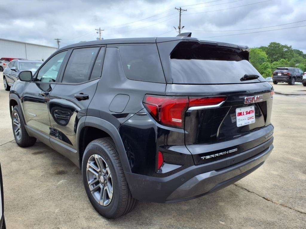 new 2025 GMC Terrain car, priced at $32,140