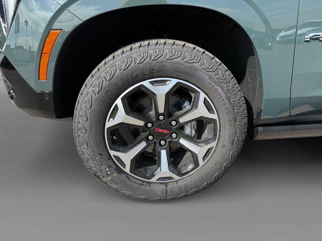 new 2025 GMC Yukon car, priced at $91,675