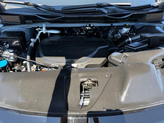 used 2025 Honda Odyssey car, priced at $48,499