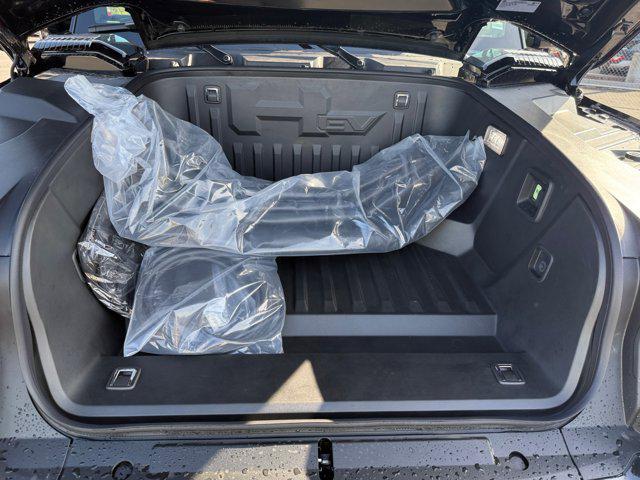 new 2025 GMC HUMMER EV SUV car, priced at $93,690