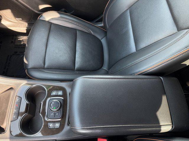 used 2022 GMC Acadia car, priced at $31,999