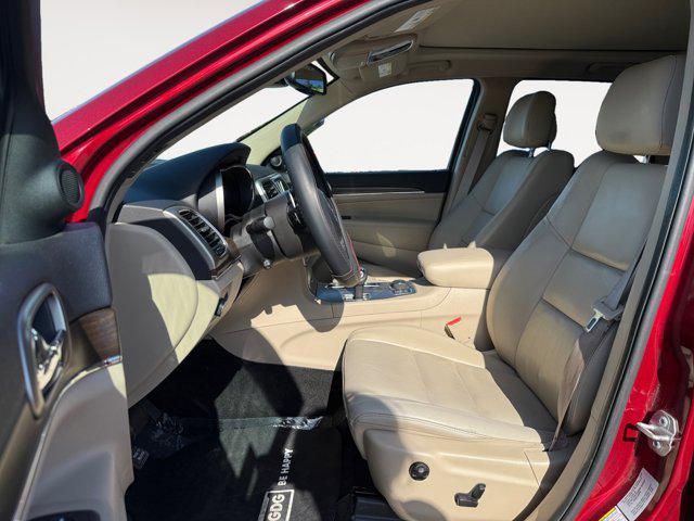 used 2015 Jeep Grand Cherokee car, priced at $17,499