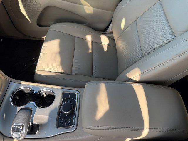 used 2015 Jeep Grand Cherokee car, priced at $17,499