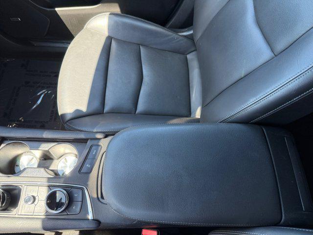 used 2022 Cadillac XT5 car, priced at $31,199