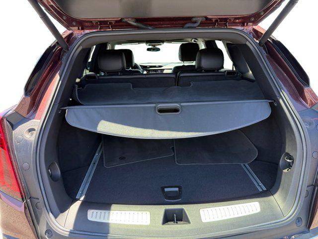 used 2022 Cadillac XT5 car, priced at $31,199