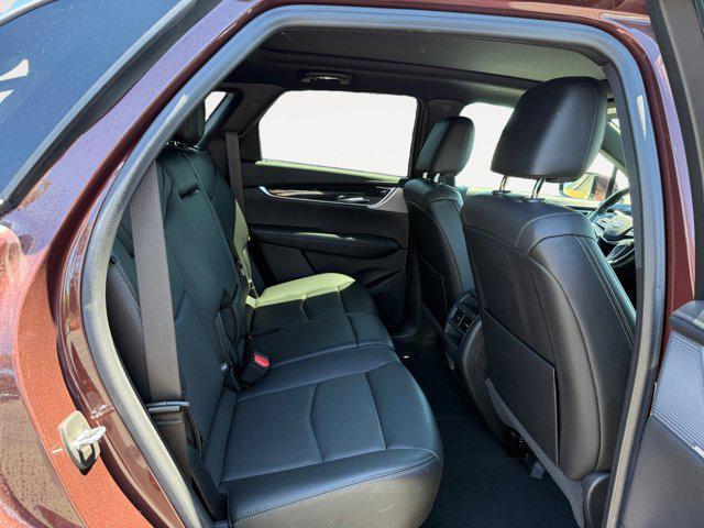 used 2022 Cadillac XT5 car, priced at $31,199