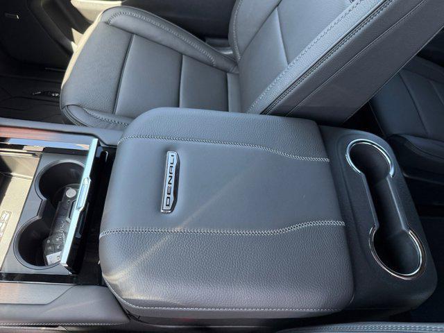 new 2025 GMC Yukon car, priced at $86,285