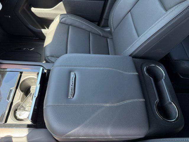 new 2025 GMC Yukon XL car, priced at $92,055