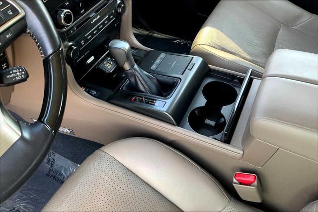 used 2022 Lexus GX 460 car, priced at $51,930