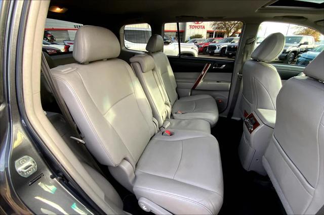 used 2012 Toyota Highlander car, priced at $14,900