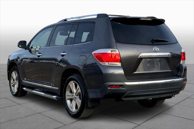 used 2012 Toyota Highlander car, priced at $14,900