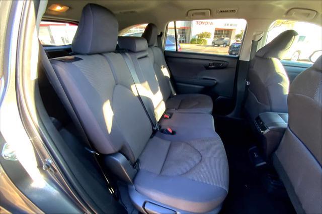 used 2024 Toyota Highlander car, priced at $33,986