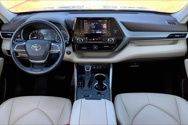 used 2022 Toyota Highlander car, priced at $35,000