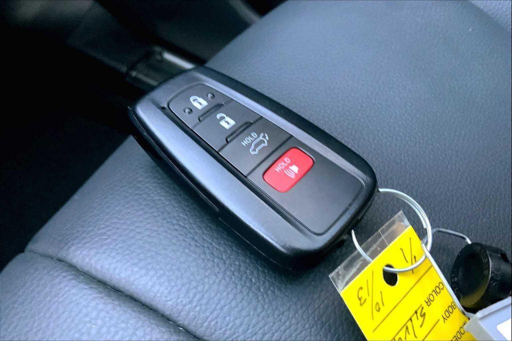 used 2023 Toyota Highlander car, priced at $39,850