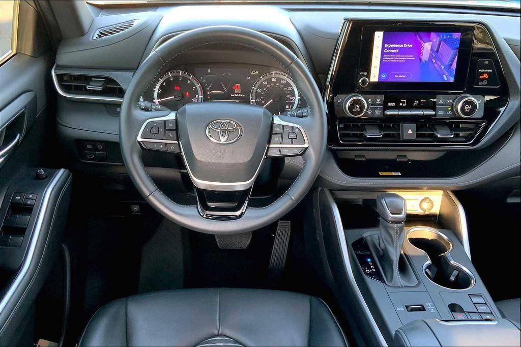 used 2023 Toyota Highlander car, priced at $39,850
