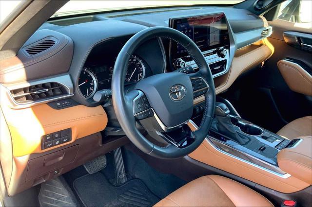 used 2020 Toyota Highlander car, priced at $35,330